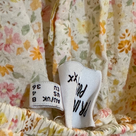 Princess Polly - Smocked Floral Mini Dress | Size 4 - Picture 5 of 5